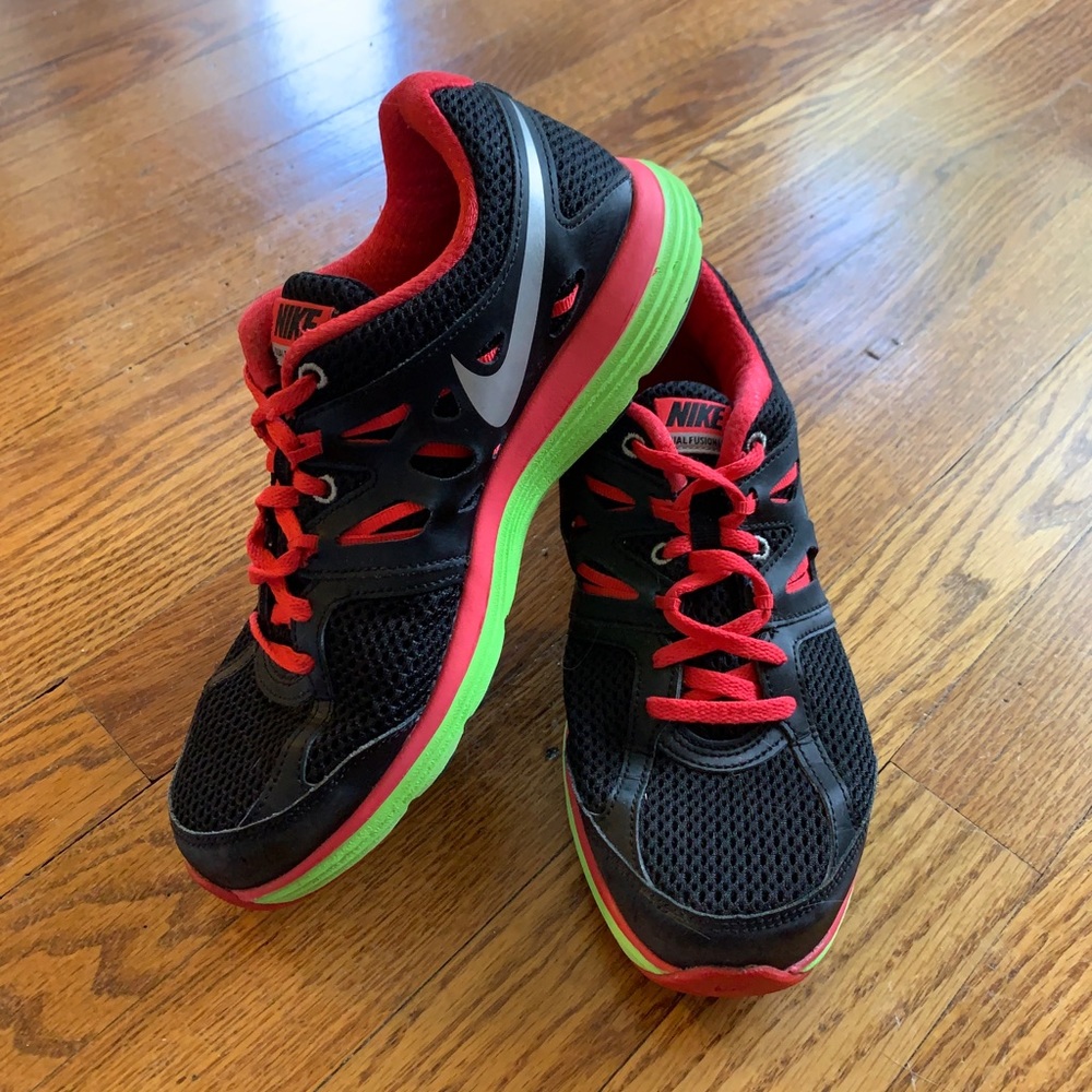 Nike Dual Fusion Lite Women’s Running Shoes